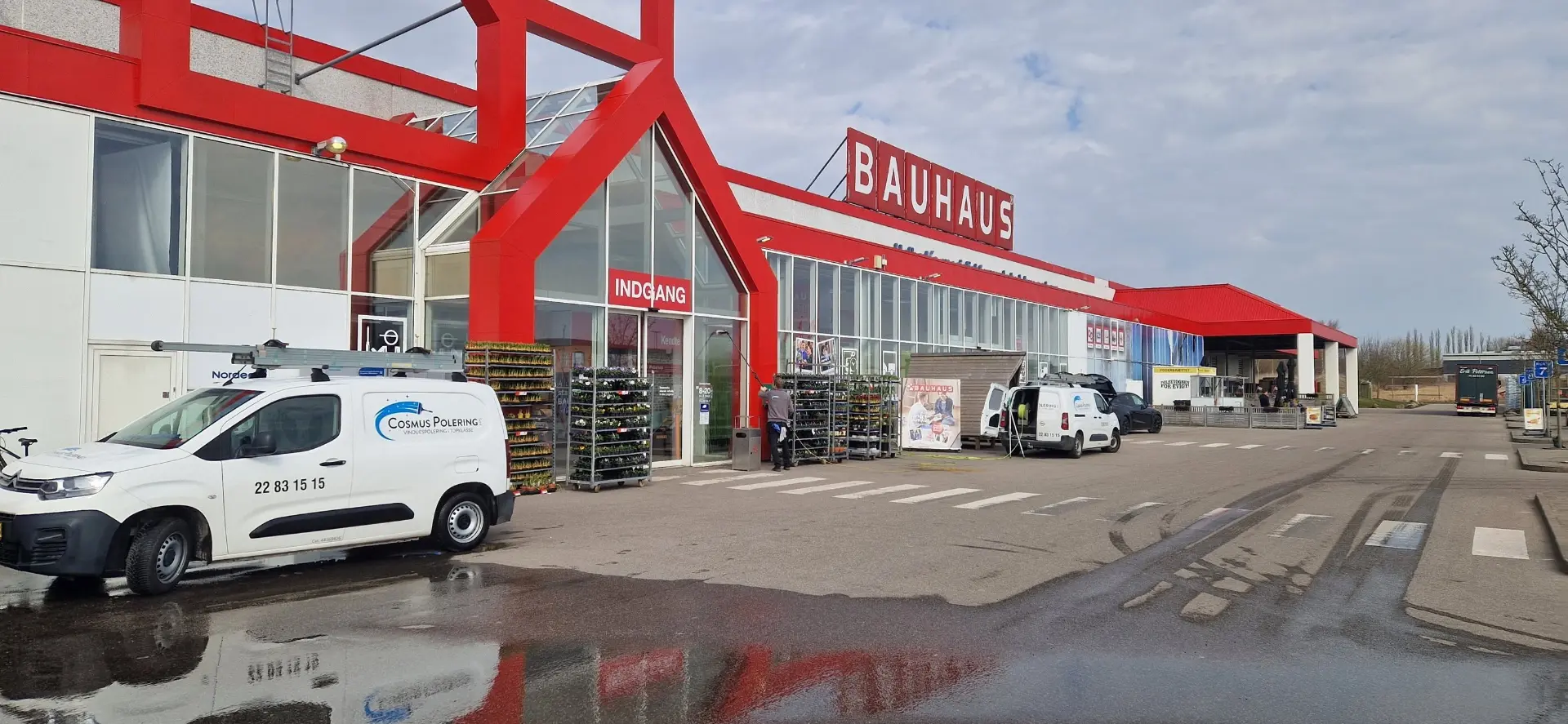 Cosmus Polering på opgave ved Bauhaus